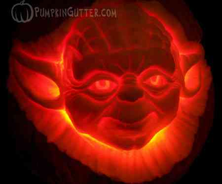 Illustration for article titled Incredible but Real: Science Fiction and Fantasy Pumpkin Carvings!